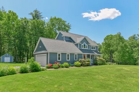 13 Brushwood Drive Atkinson NH 03811
