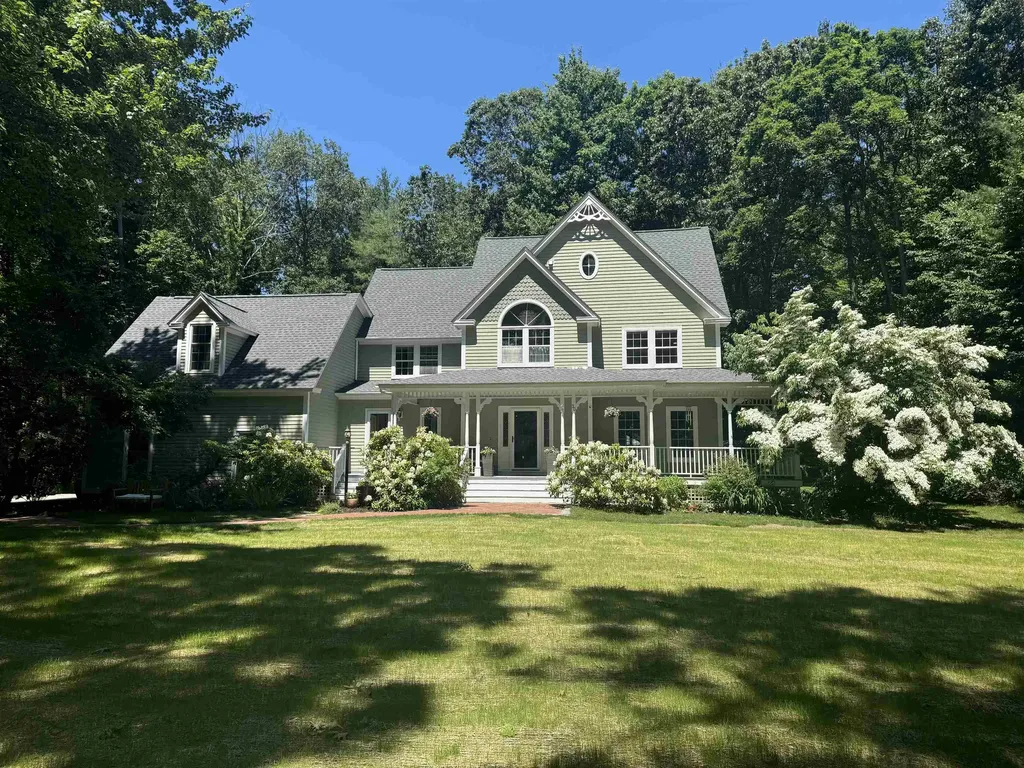 30 Bassett Lane Newfields NH 03856