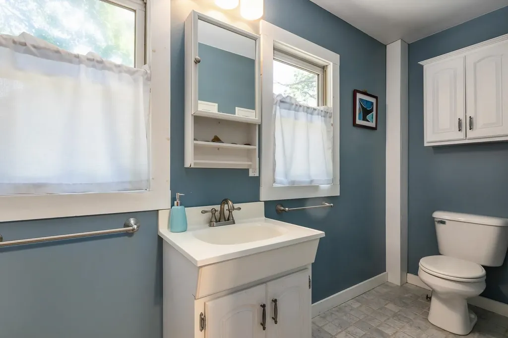 41 Wyman Avenue Kittery ME 03904