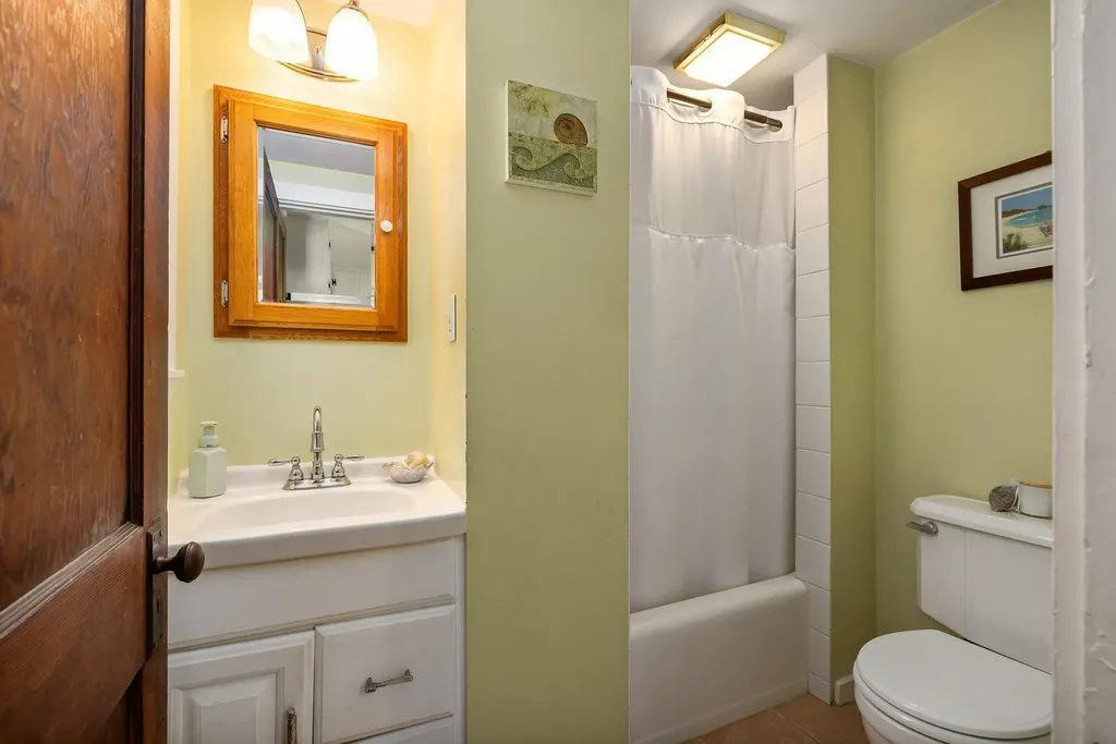 41 Wyman Avenue Kittery ME 03904