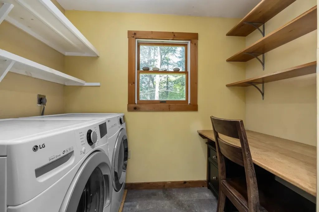 41 Wyman Avenue Kittery ME 03904
