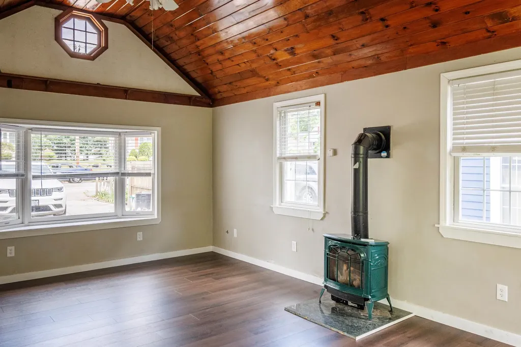 56 Glenwood Avenue Dover NH 03820
