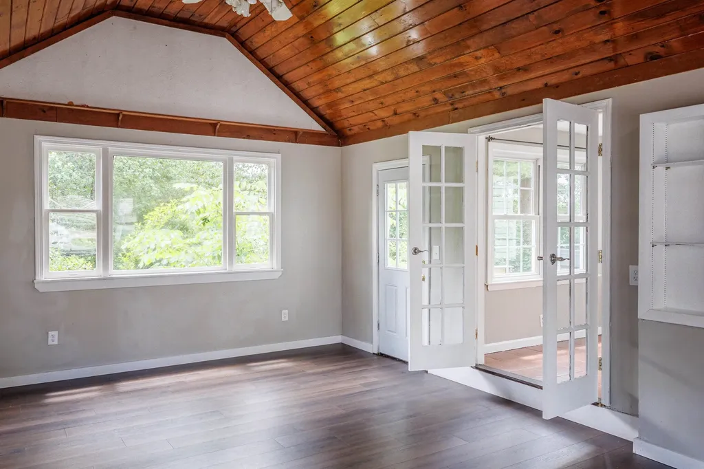 56 Glenwood Avenue Dover NH 03820