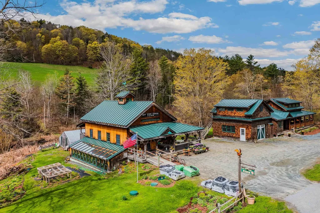 49 Vt Route 12 Pomfret VT 05053