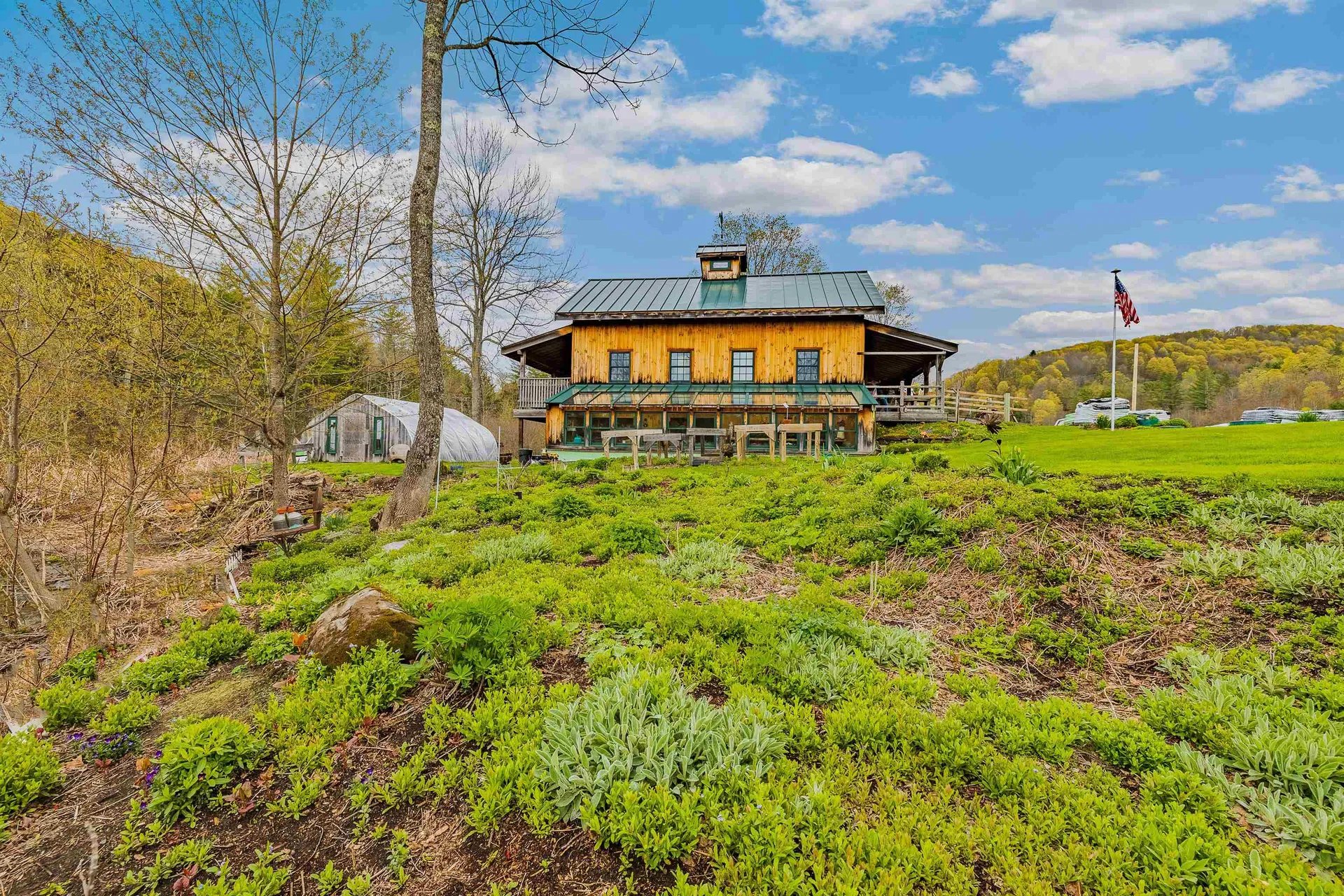 49 Vt Route 12 Pomfret VT 05053