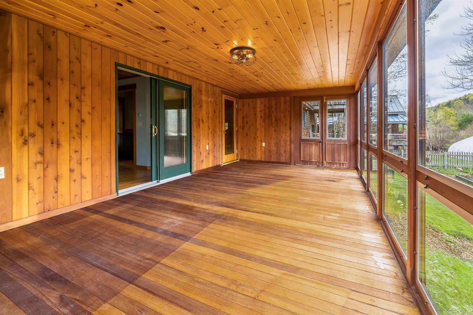 49 Vt Route 12 Pomfret VT 05053