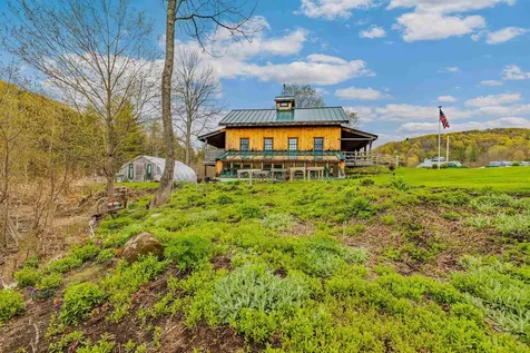 49 Vt Route 12 Pomfret VT 05053