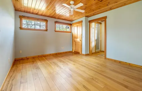 49 Vt Route 12 Pomfret VT 05053