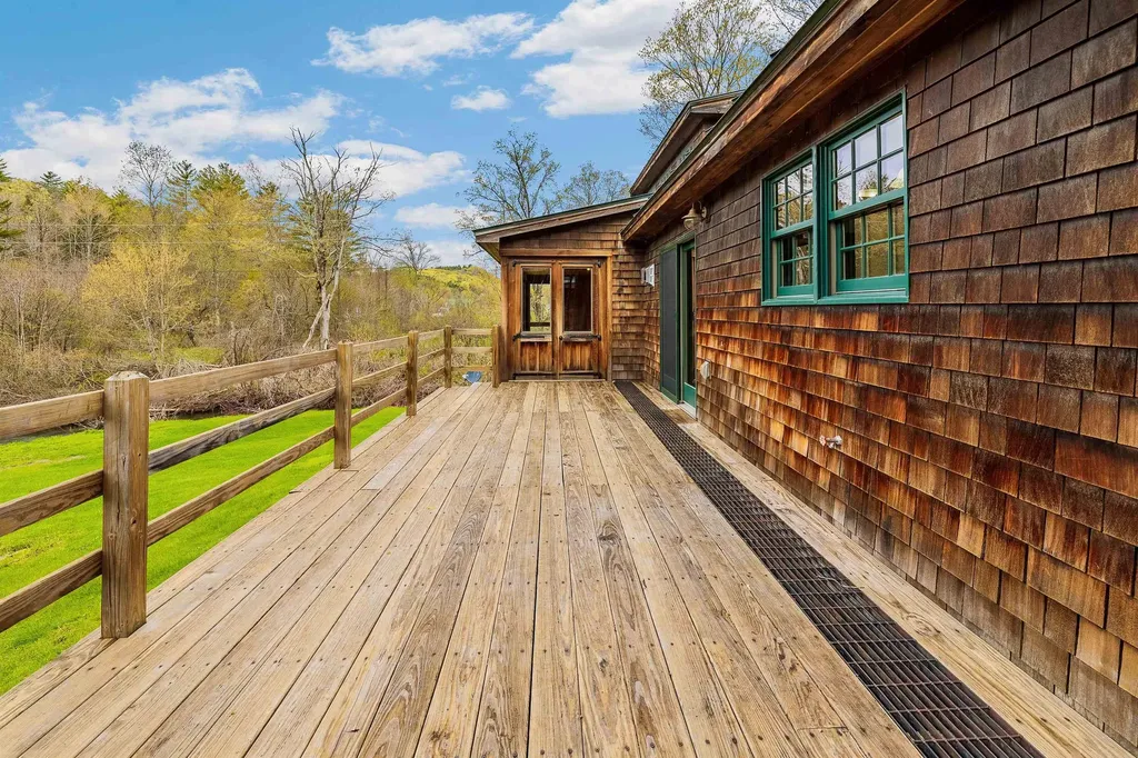 49 Vt Route 12 Pomfret VT 05053