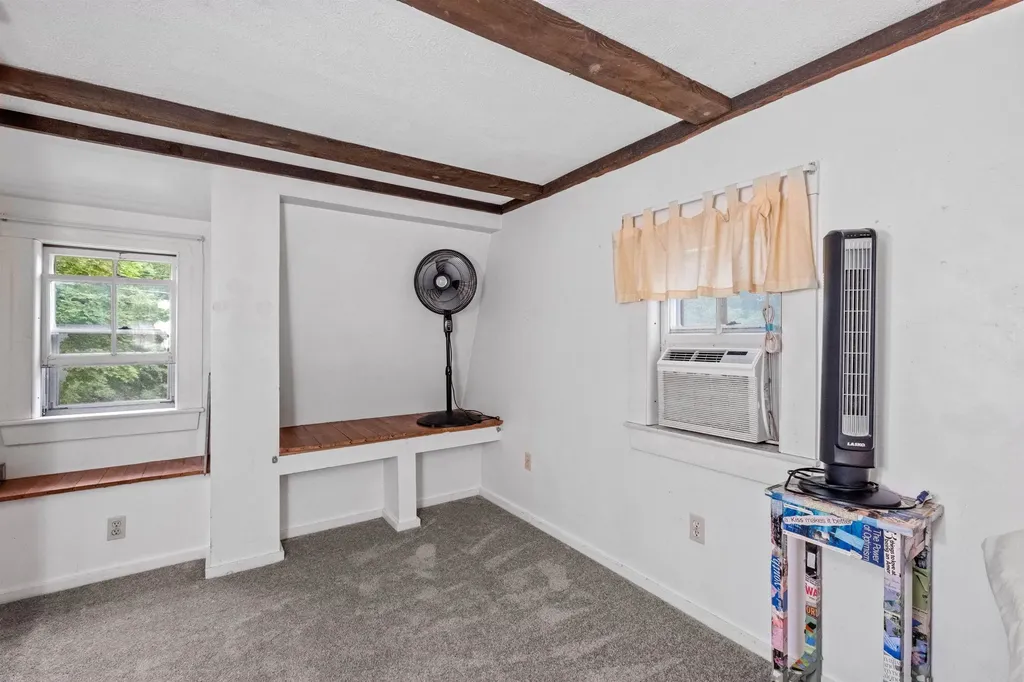 12 Old Gage Hill Road Pelham NH 03076