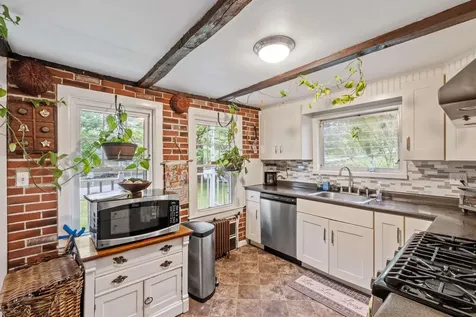 12 Old Gage Hill Road Pelham NH 03076