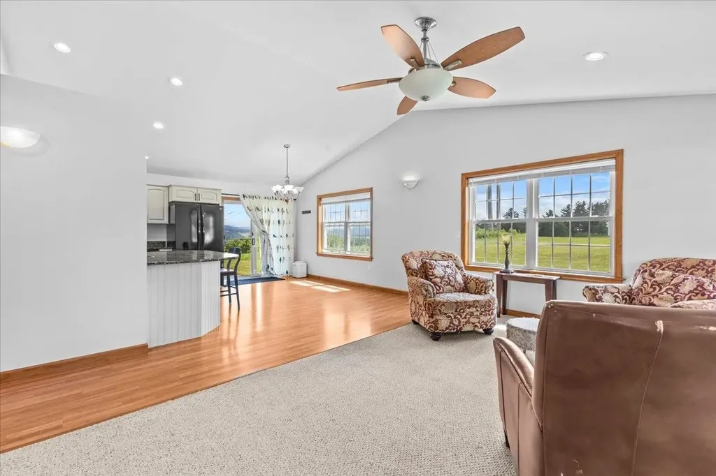 435 Memphremagog View Newport City VT 05855