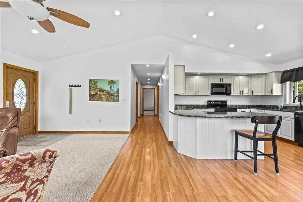 435 Memphremagog View Newport City VT 05855