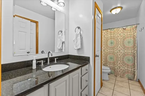 435 Memphremagog View Newport City VT 05855