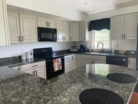 435 Memphremagog View Newport City VT 05855