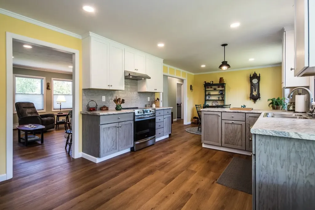 95 Tower Lane West Rutland VT 05777
