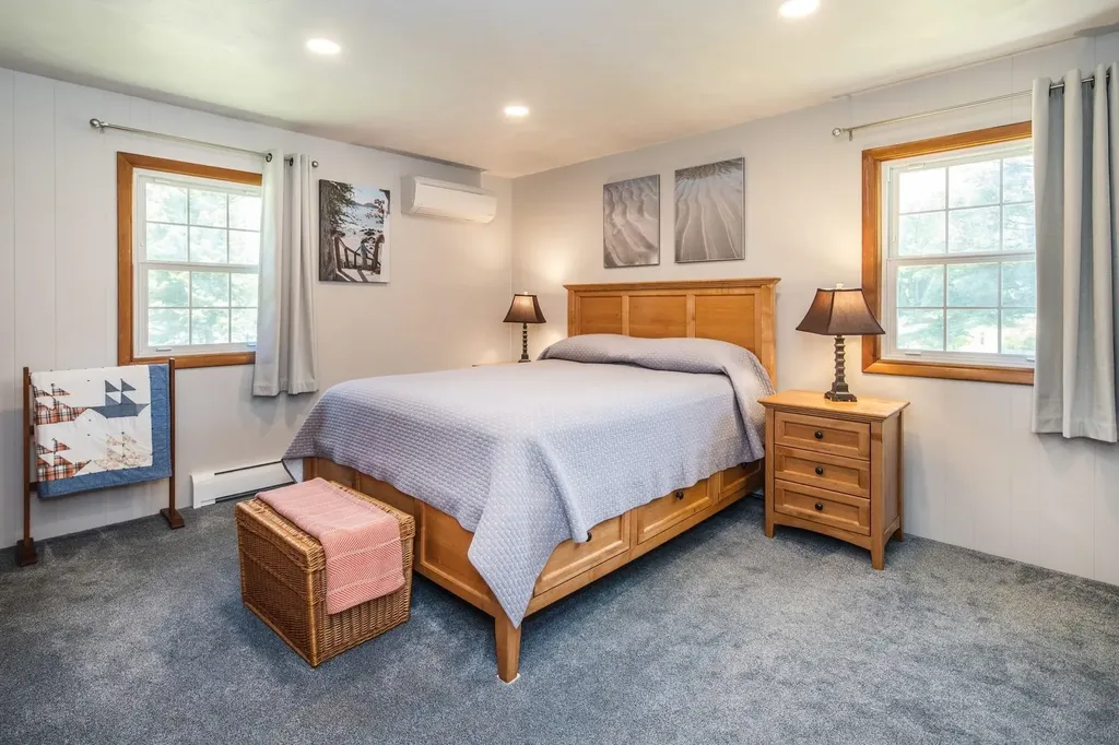 95 Tower Lane West Rutland VT 05777
