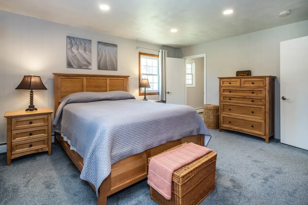 95 Tower Lane West Rutland VT 05777