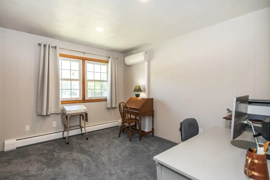 95 Tower Lane West Rutland VT 05777