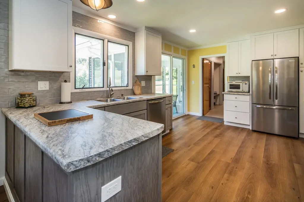 95 Tower Lane West Rutland VT 05777