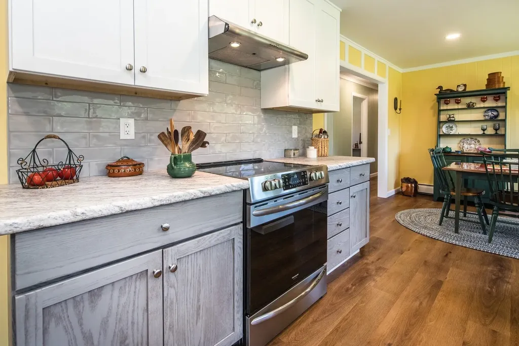 95 Tower Lane West Rutland VT 05777