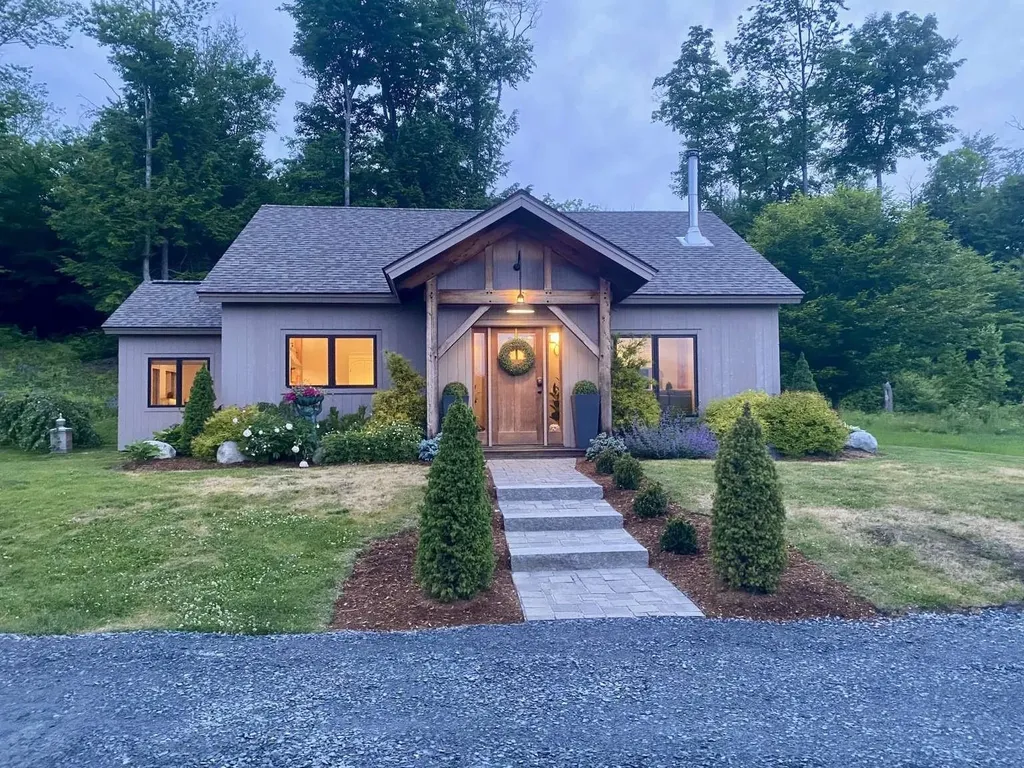 162 Gramling Drive Fairlee VT 05045