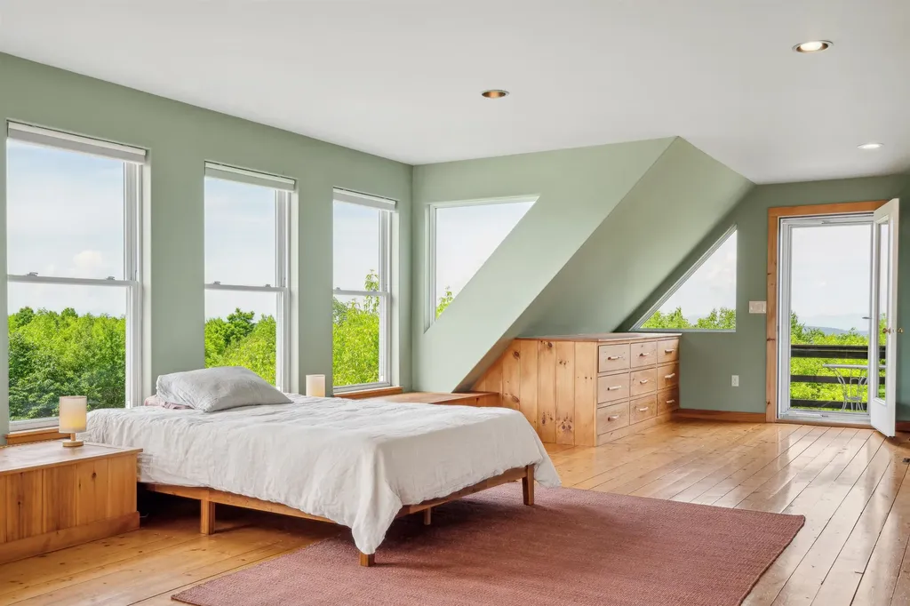 2548 Taylor Valley Road Vershire VT 05079