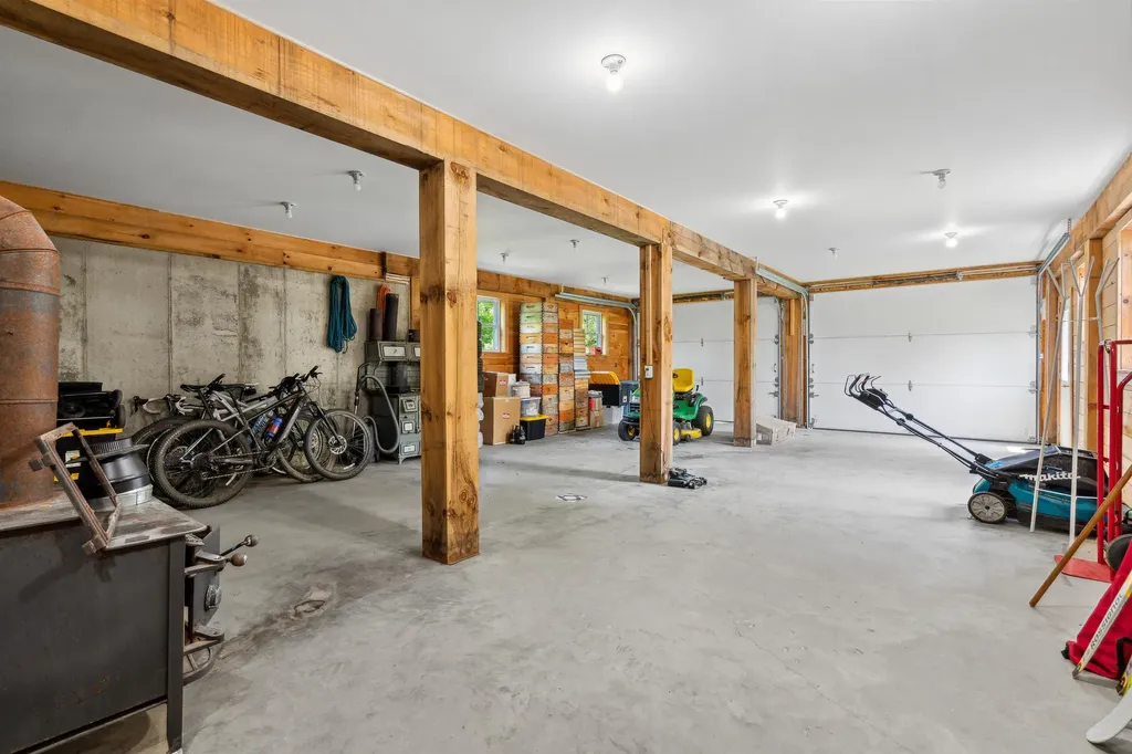 2548 Taylor Valley Road Vershire VT 05079