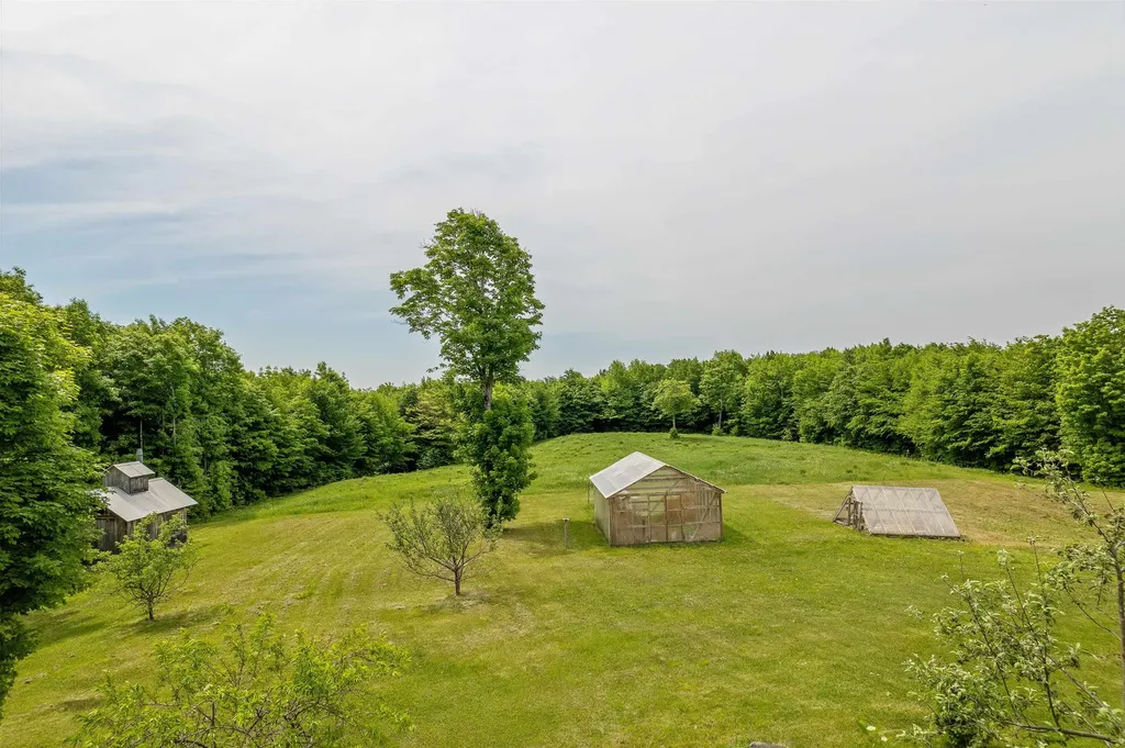 2548 Taylor Valley Road Vershire VT 05079