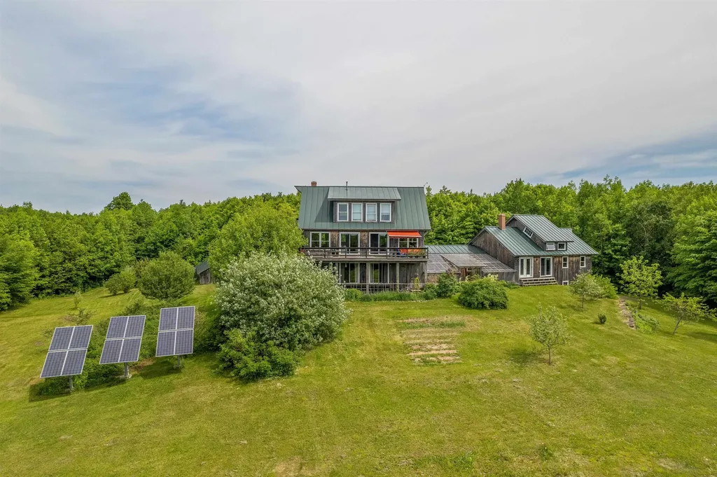 2548 Taylor Valley Road Vershire VT 05079