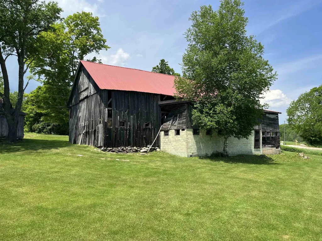 1179 South Hill Road Ludlow VT 05149