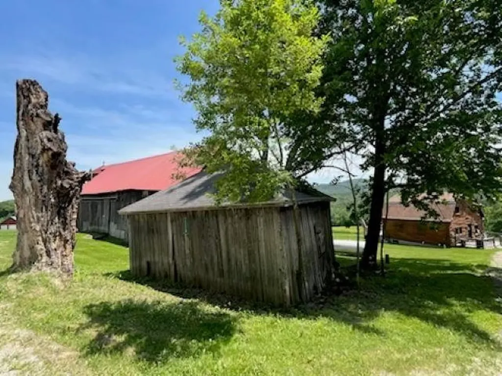 1179 South Hill Road Ludlow VT 05149