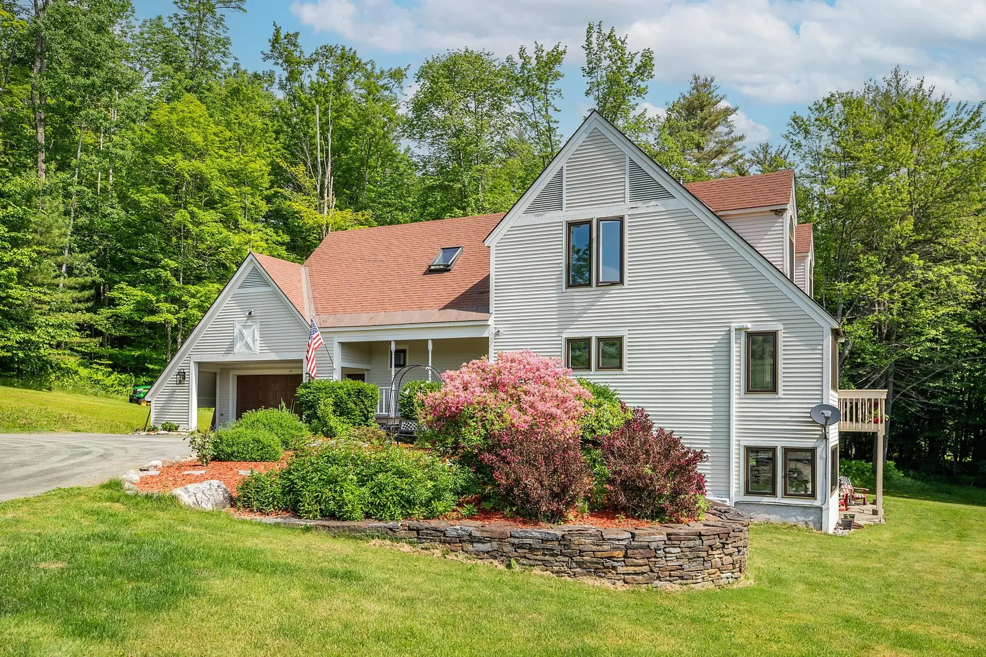 195 Abnaki Trace Hartford VT 05059