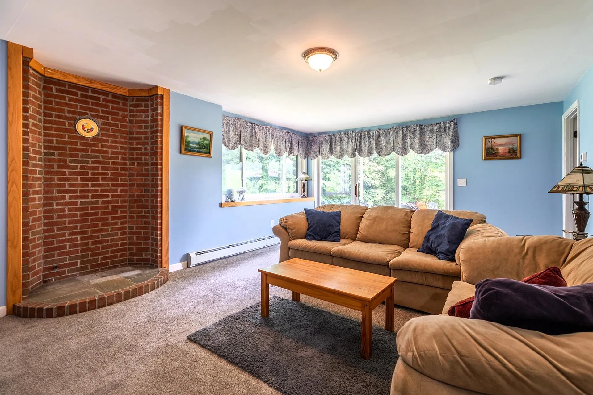 195 Abnaki Trace Hartford VT 05059