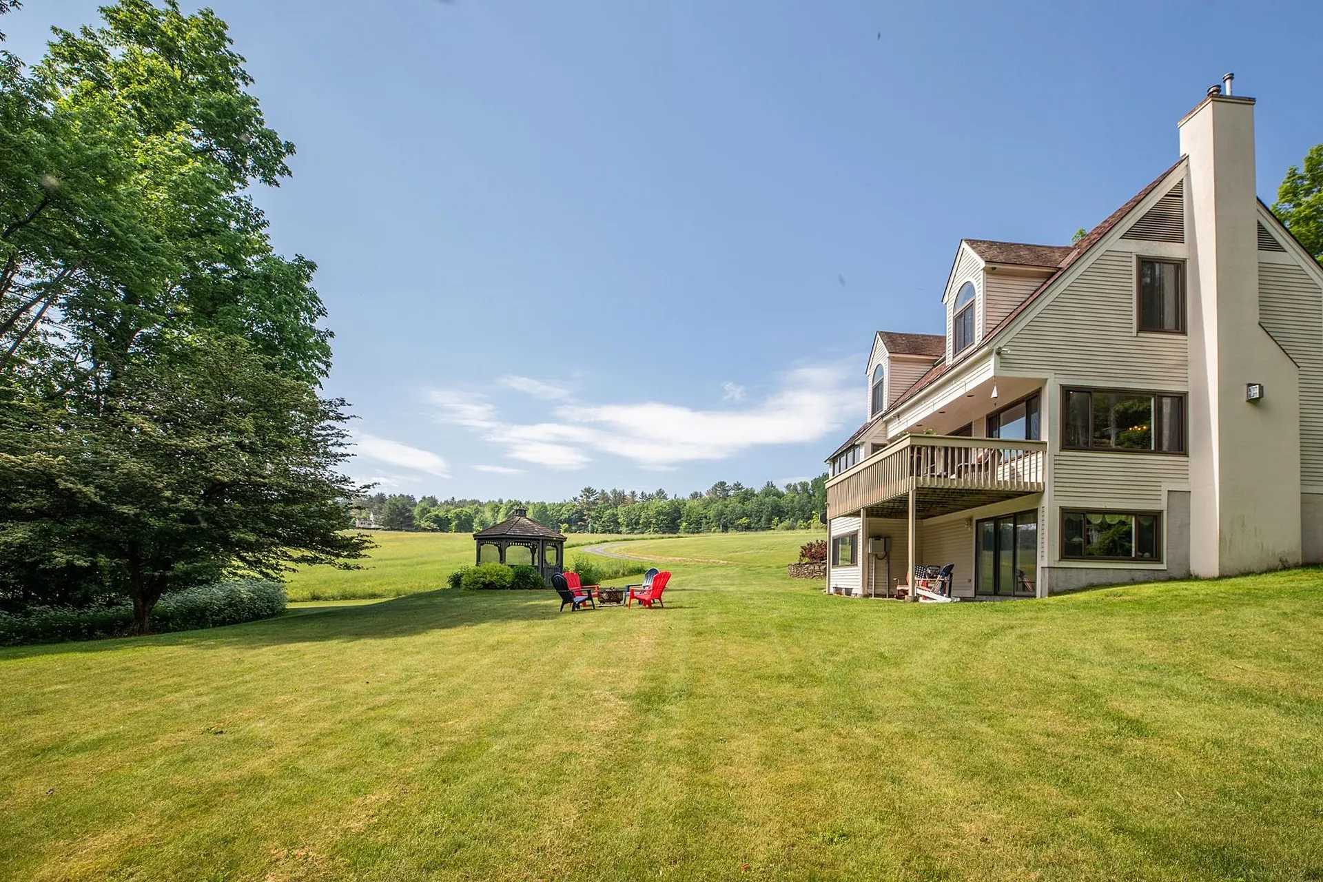 195 Abnaki Trace Hartford VT 05059