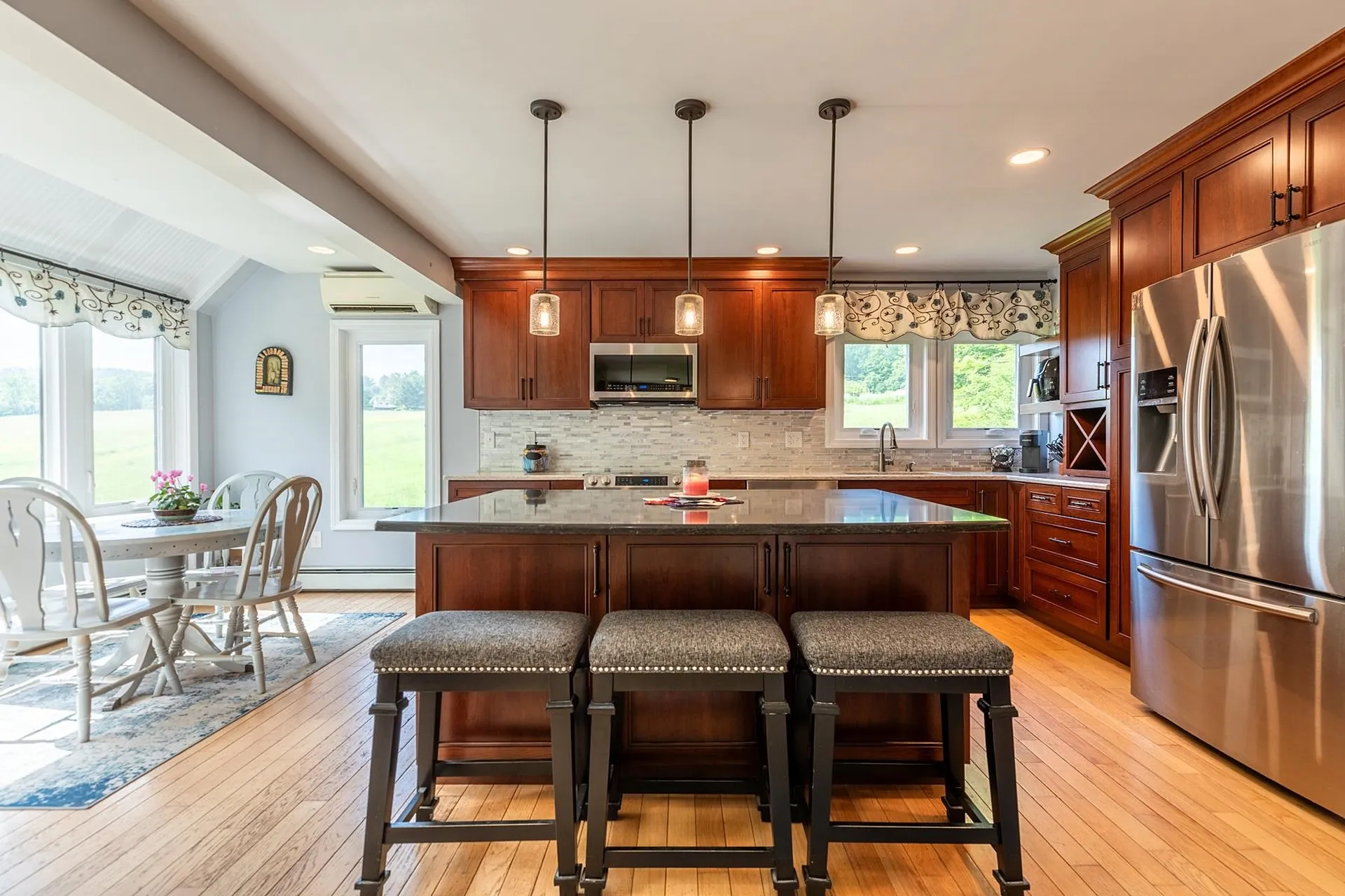 195 Abnaki Trace Hartford VT 05059