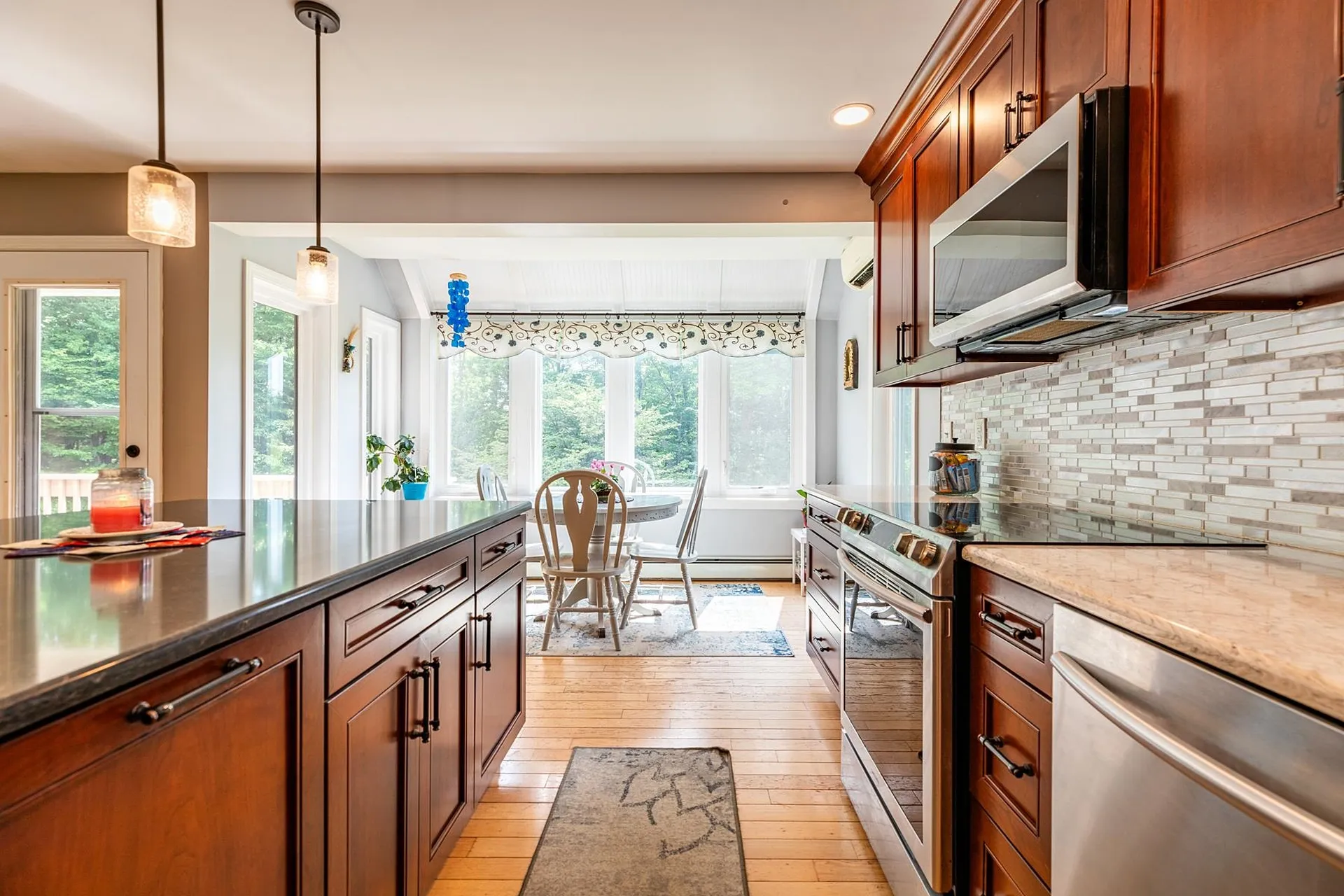 195 Abnaki Trace Hartford VT 05059