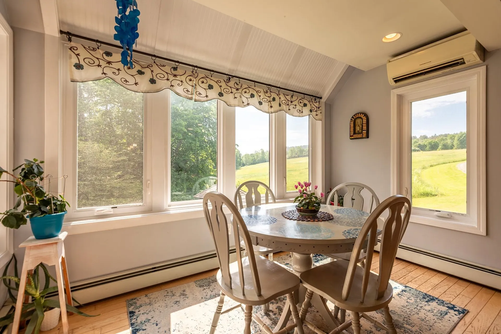 195 Abnaki Trace Hartford VT 05059