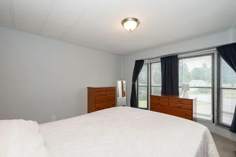 7 Cherokee Way Rochester NH 03867