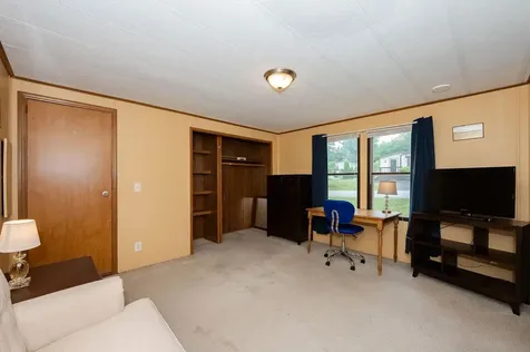 7 Cherokee Way Rochester NH 03867