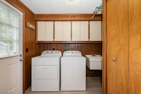 7 Cherokee Way Rochester NH 03867