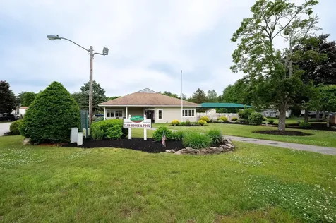 7 Cherokee Way Rochester NH 03867