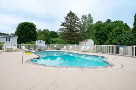 7 Cherokee Way Rochester NH 03867