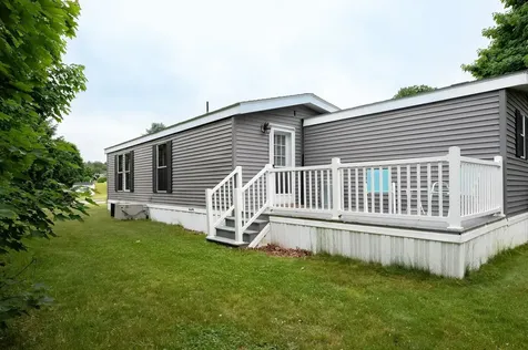7 Cherokee Way Rochester NH 03867
