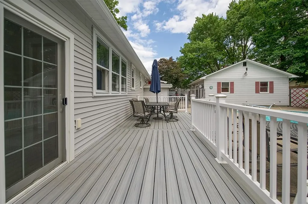 6 Burton Street Hudson NH 03051