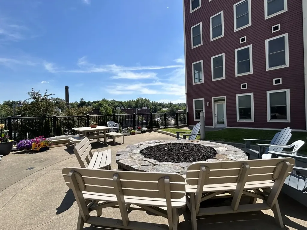 60 Winooski Falls Way Winooski VT 05404