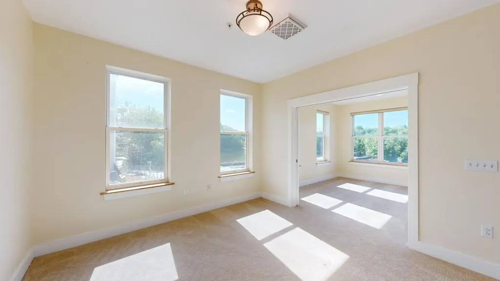60 Winooski Falls Way Winooski VT 05404