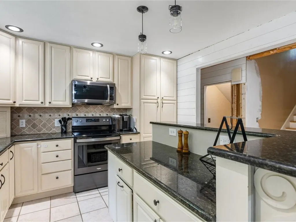 426 Place Road West Hinesburg VT 05461