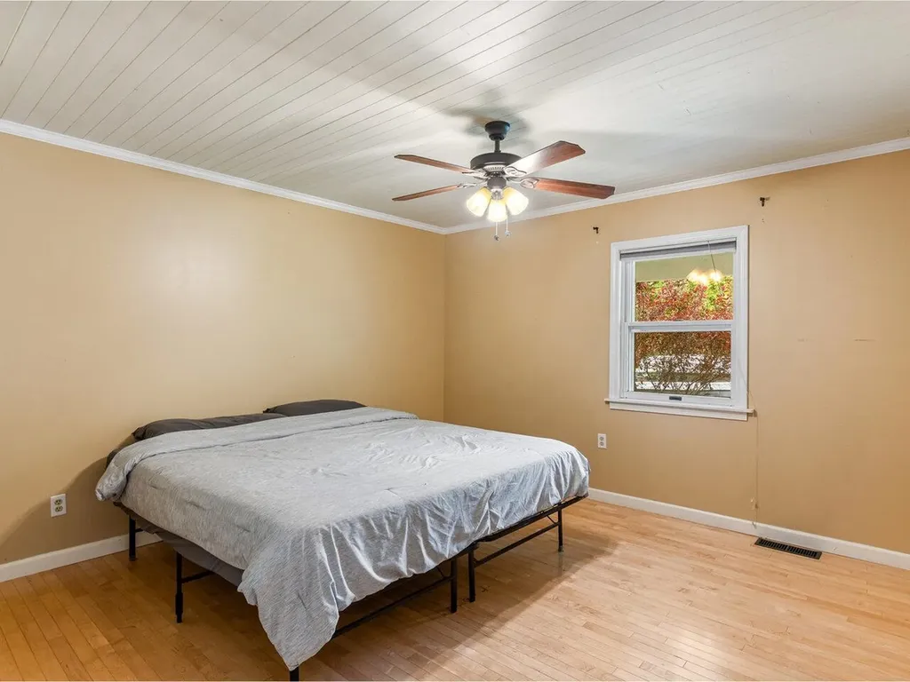 426 Place Road West Hinesburg VT 05461