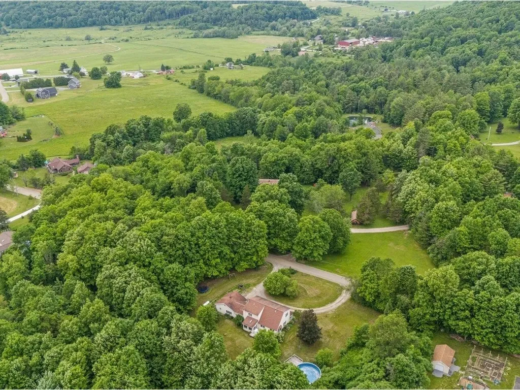 426 Place Road West Hinesburg VT 05461